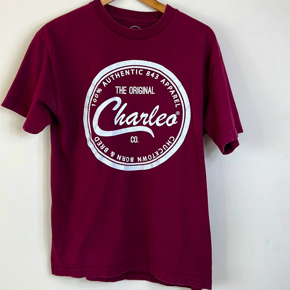 Charleo tee size M